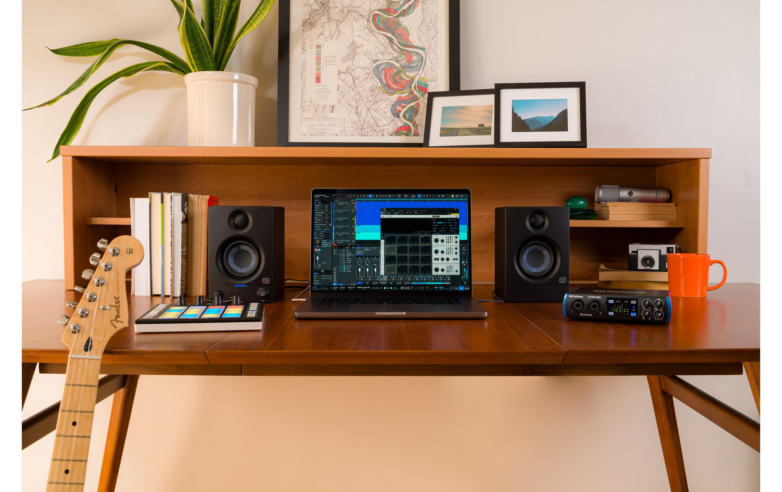 Studiomonitore Eris 3.5 (2 Gen.) SchwarzAktive 3.5-Zoll-Medienreferenzmonitore