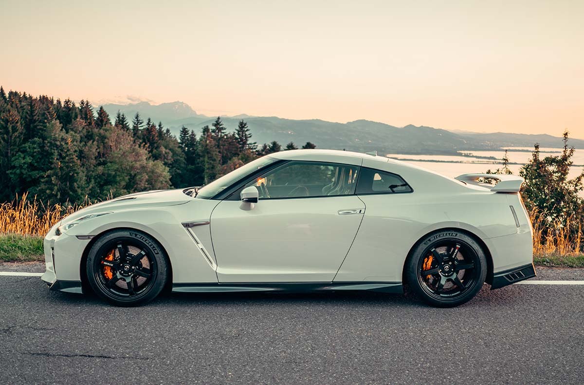 Nissan GT-R fahren (12 Std.)