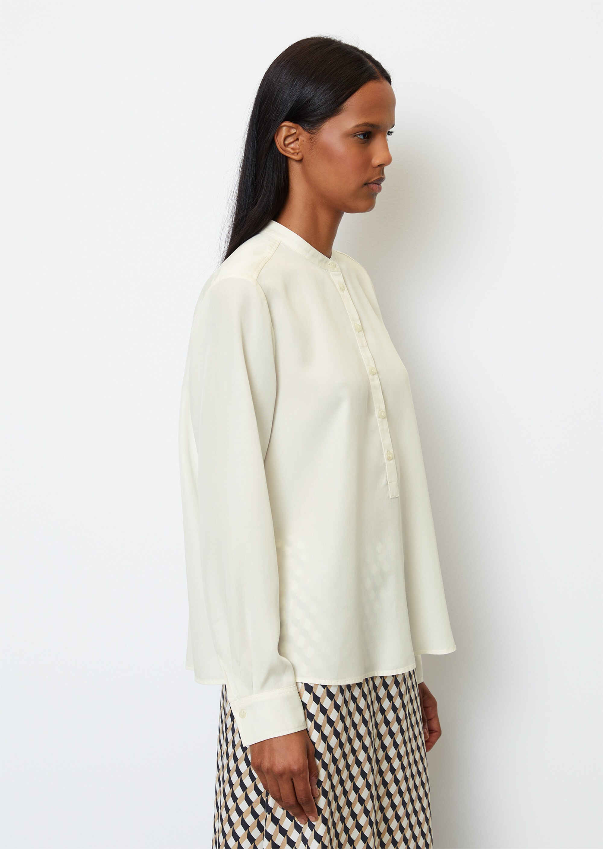Fließende Bluse mit Stehkragen aus Tencel™-Lyocell