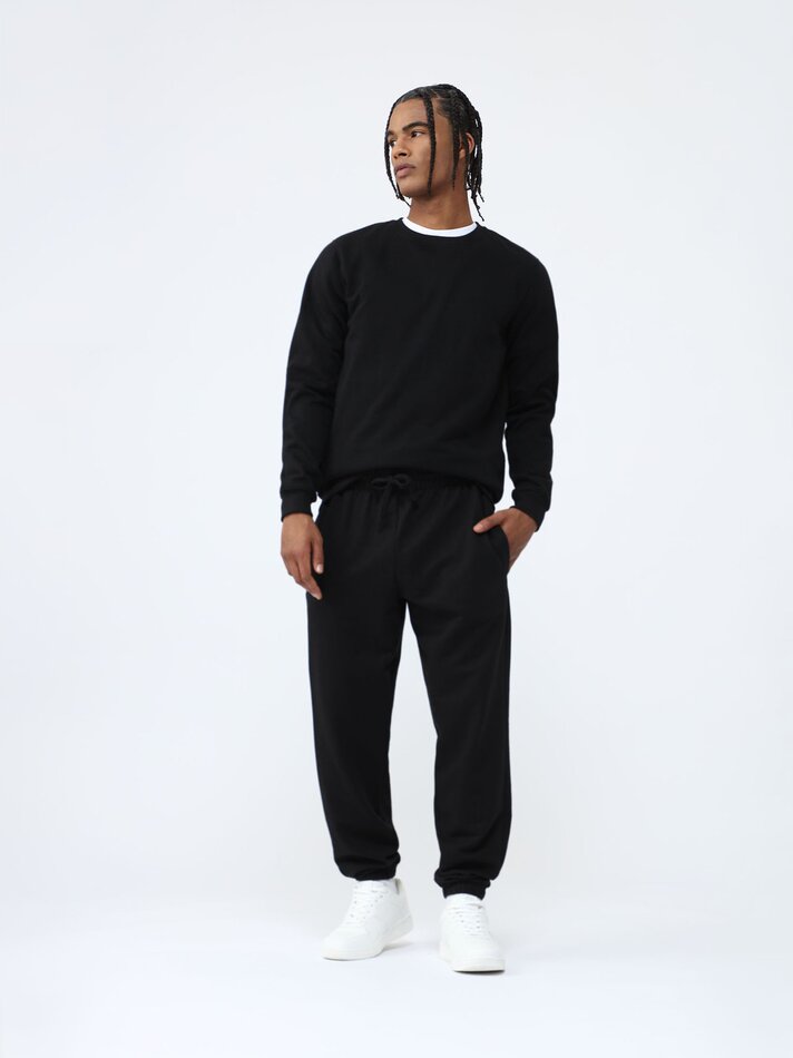 Calça jogger básica - Preta