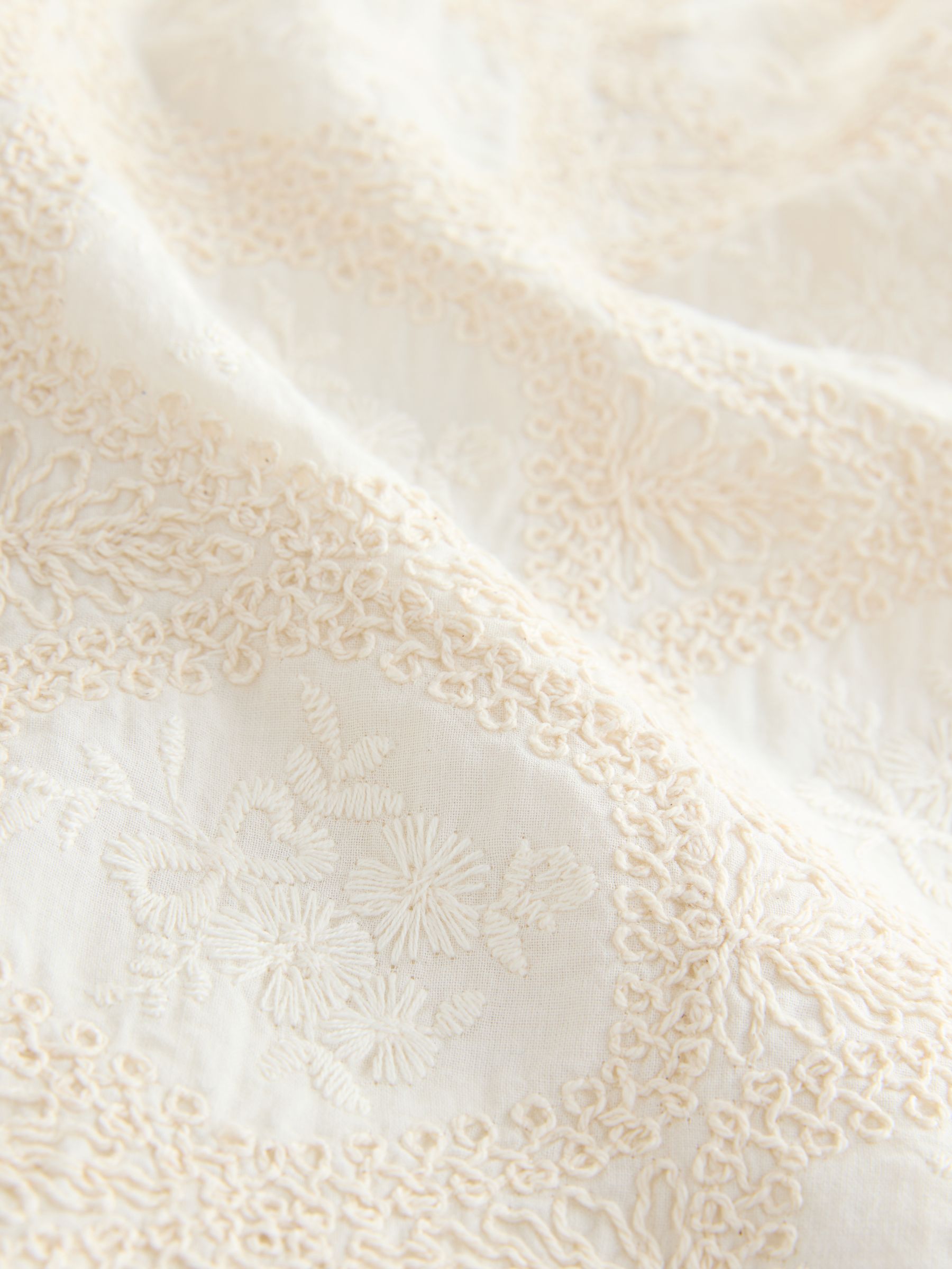 Ecru - N. Premium geborduurde blouse met lange mouwen