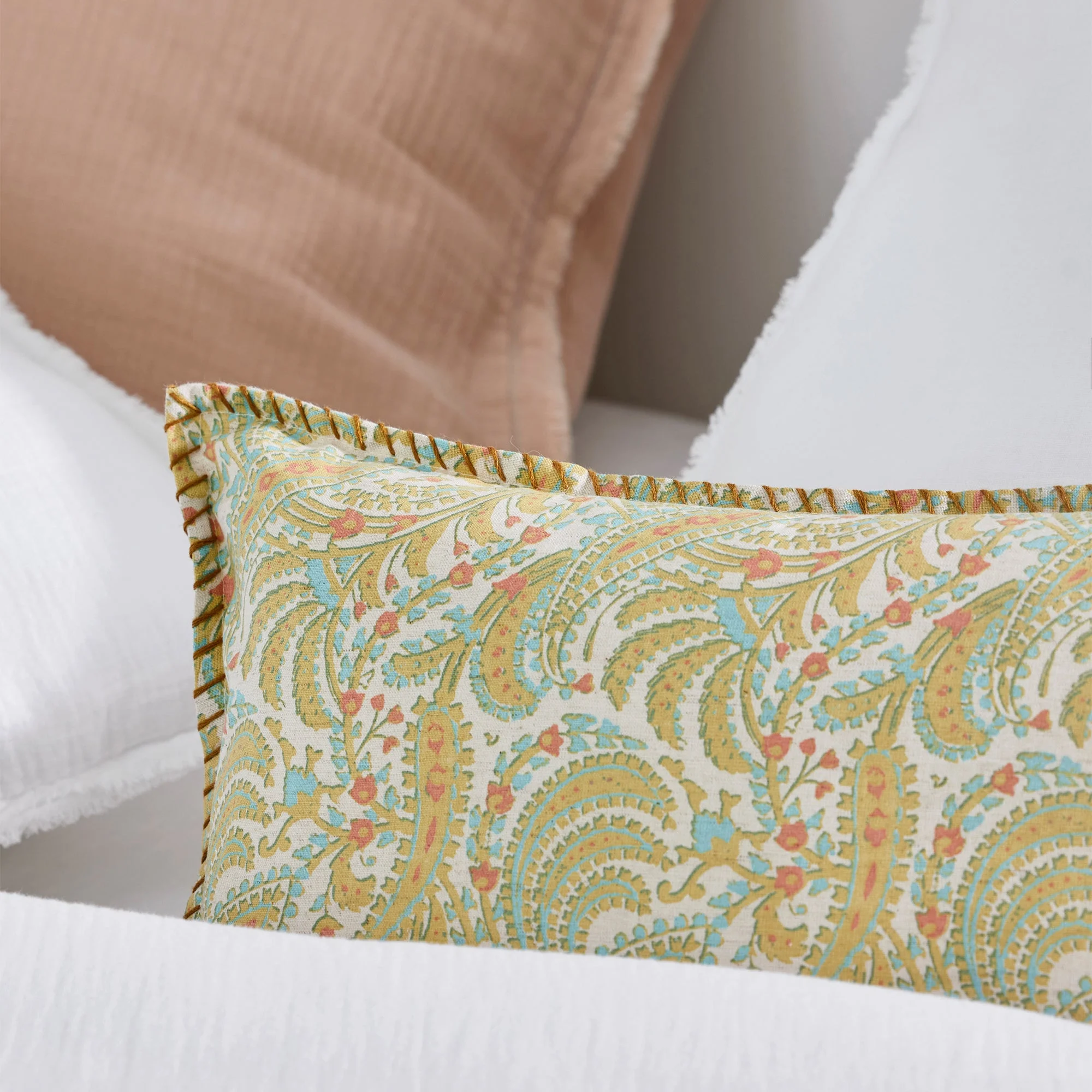PADMA - Housse de coussin | Jaune