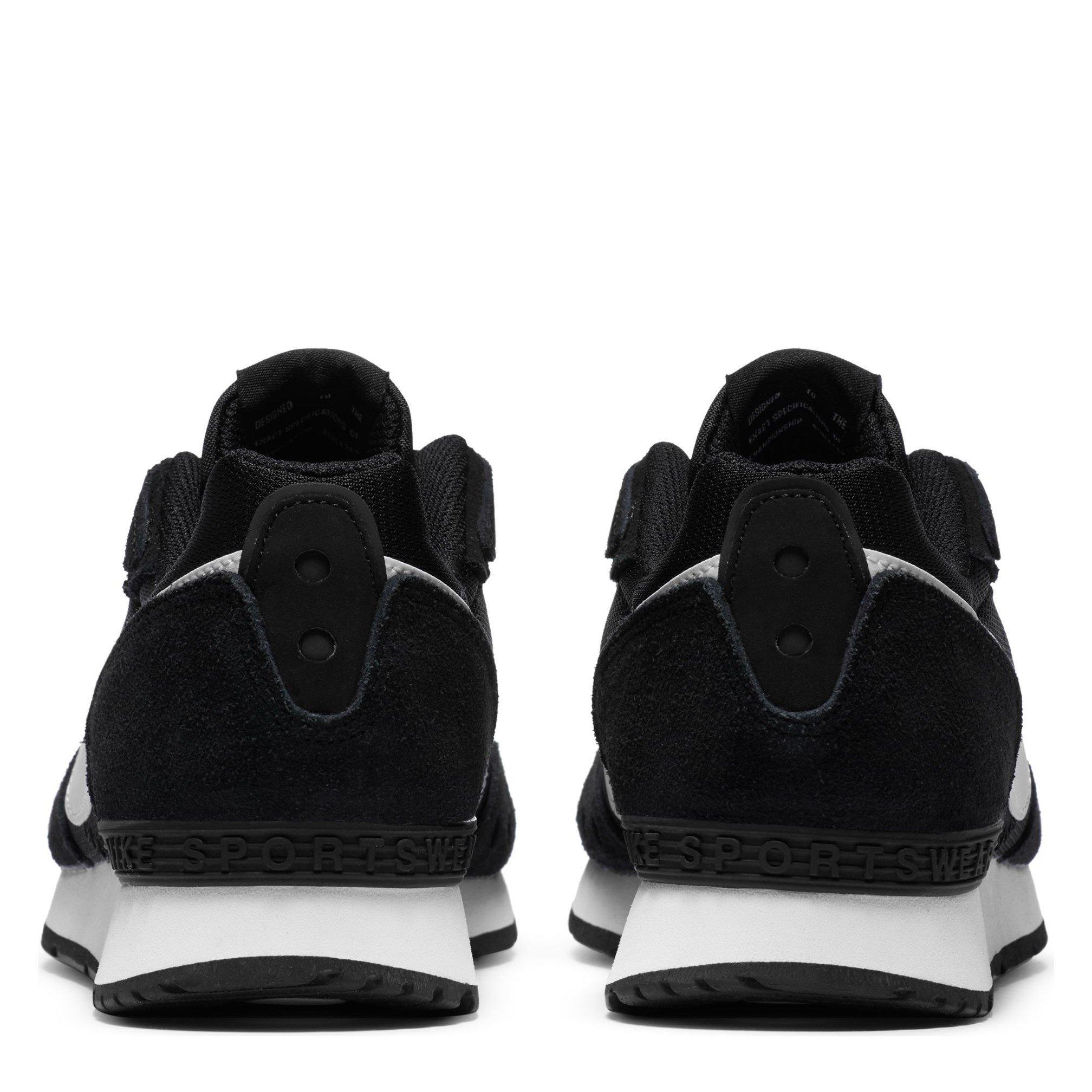 Nike Venture Runner Trainers Womens