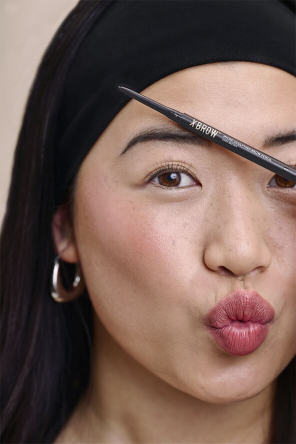Xlash Micro-sculpting brow pencil