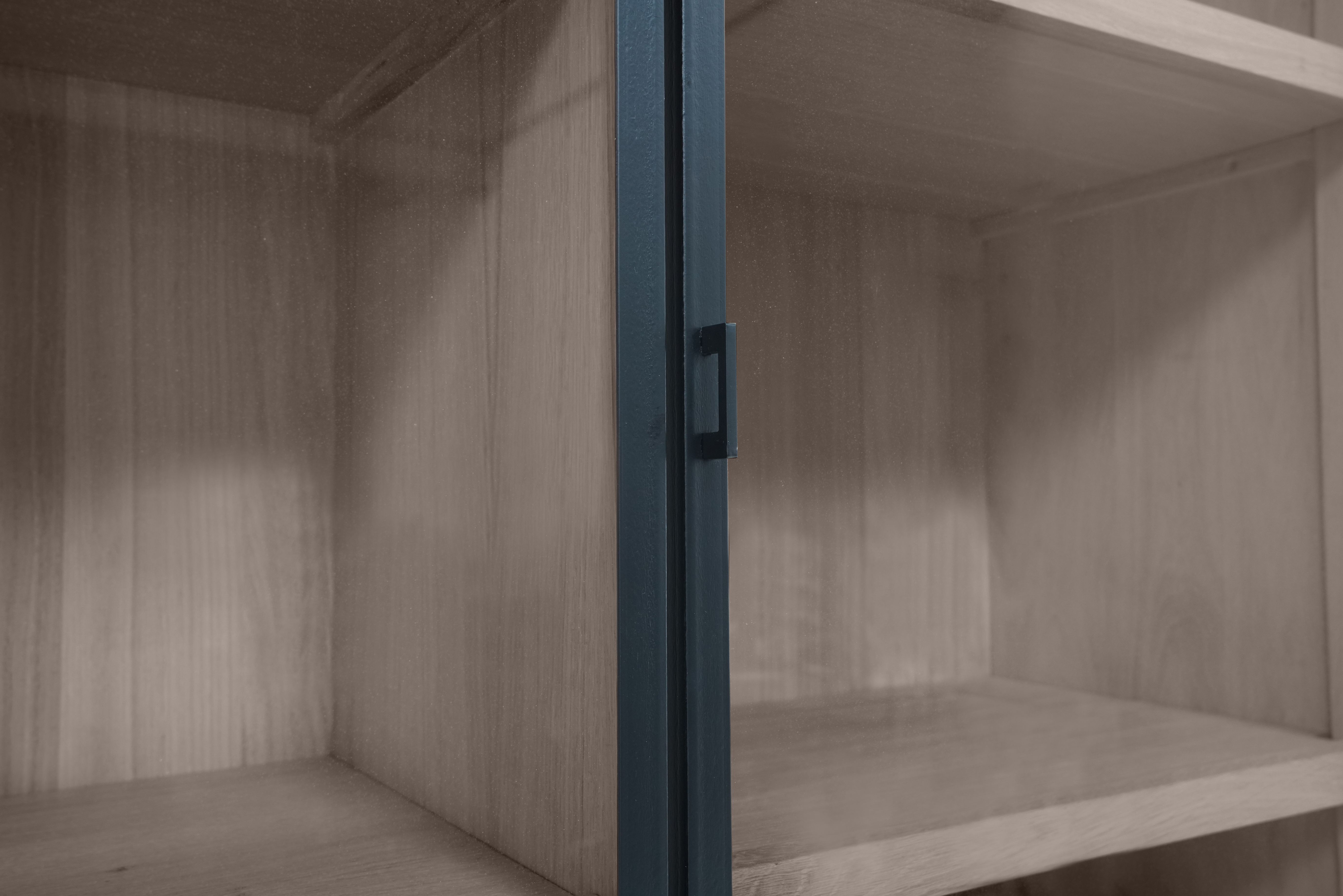 Boekenkast Established B118 x D40 x H210 cm
