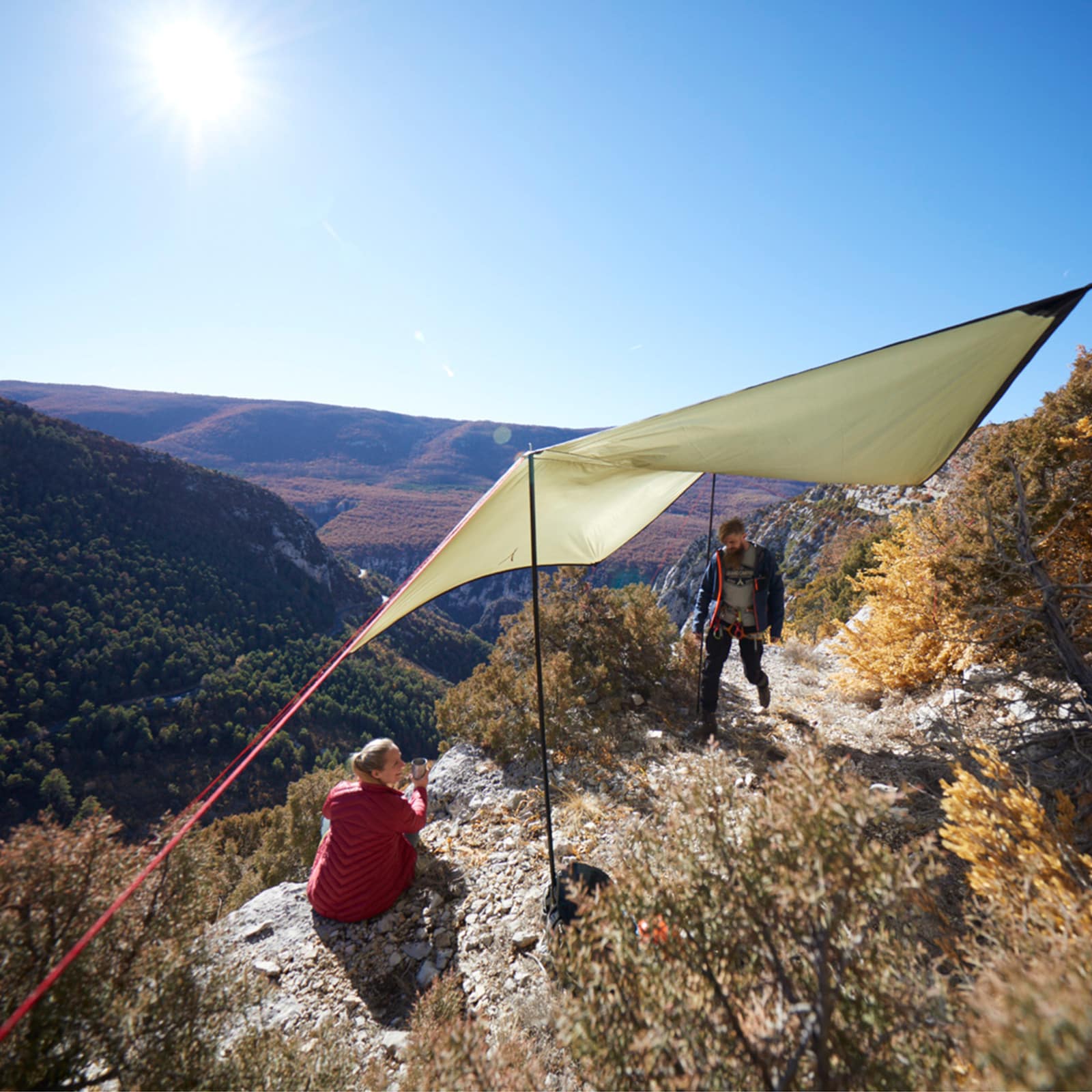 GRAND CANYON Tarp Zuni 4 Sonnensegel Camping Vor Zelt Plane UV50 Wasserdicht 4x4 Farbe: Capulet Olive