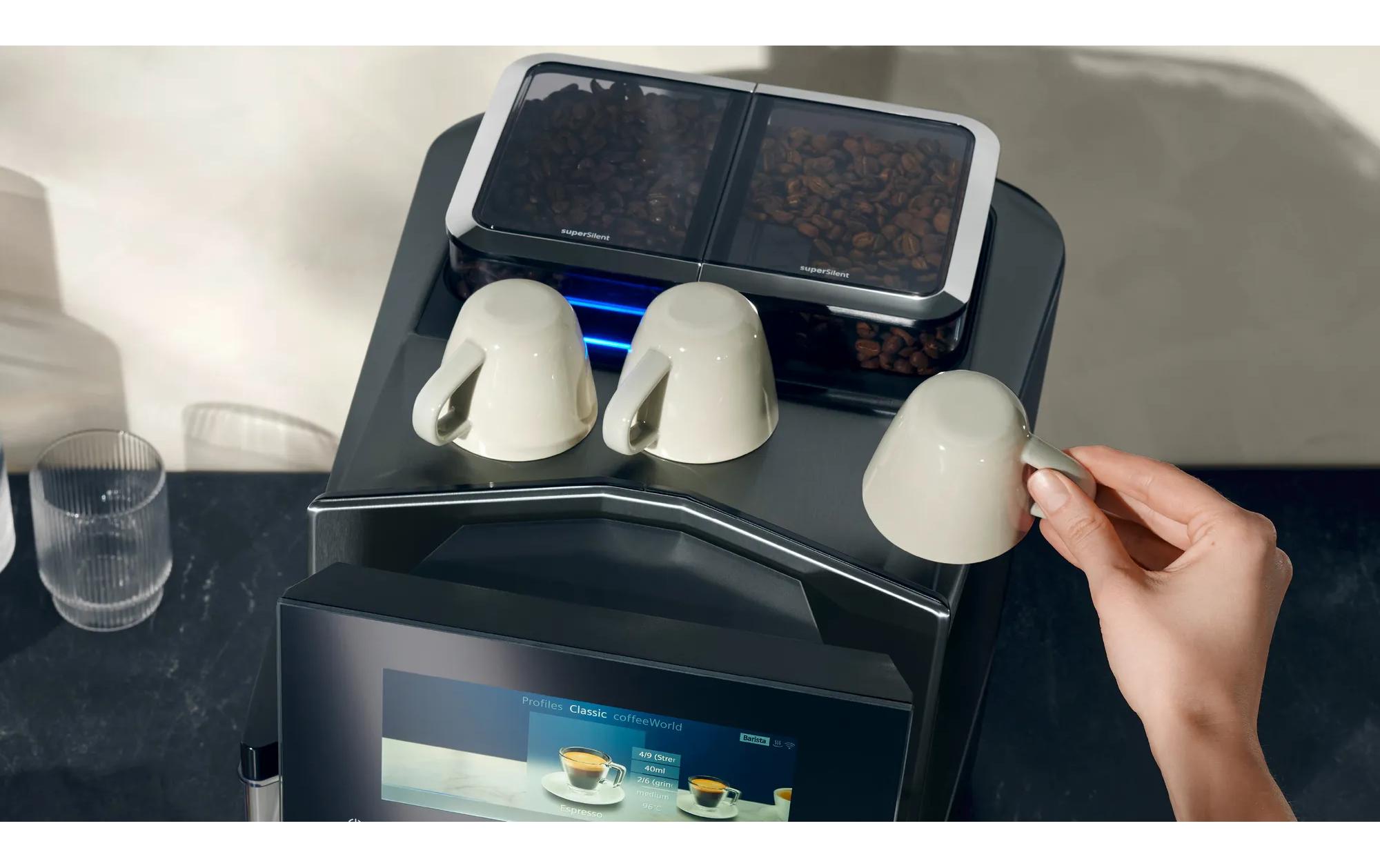 Kaffeevollautomat EQ 900 TQ907D03 Edelstahl<br>Vollautomatische Kaffeemaschine mit dualBean-Sytem für die Zubereitung zweier Kaffeekreationen