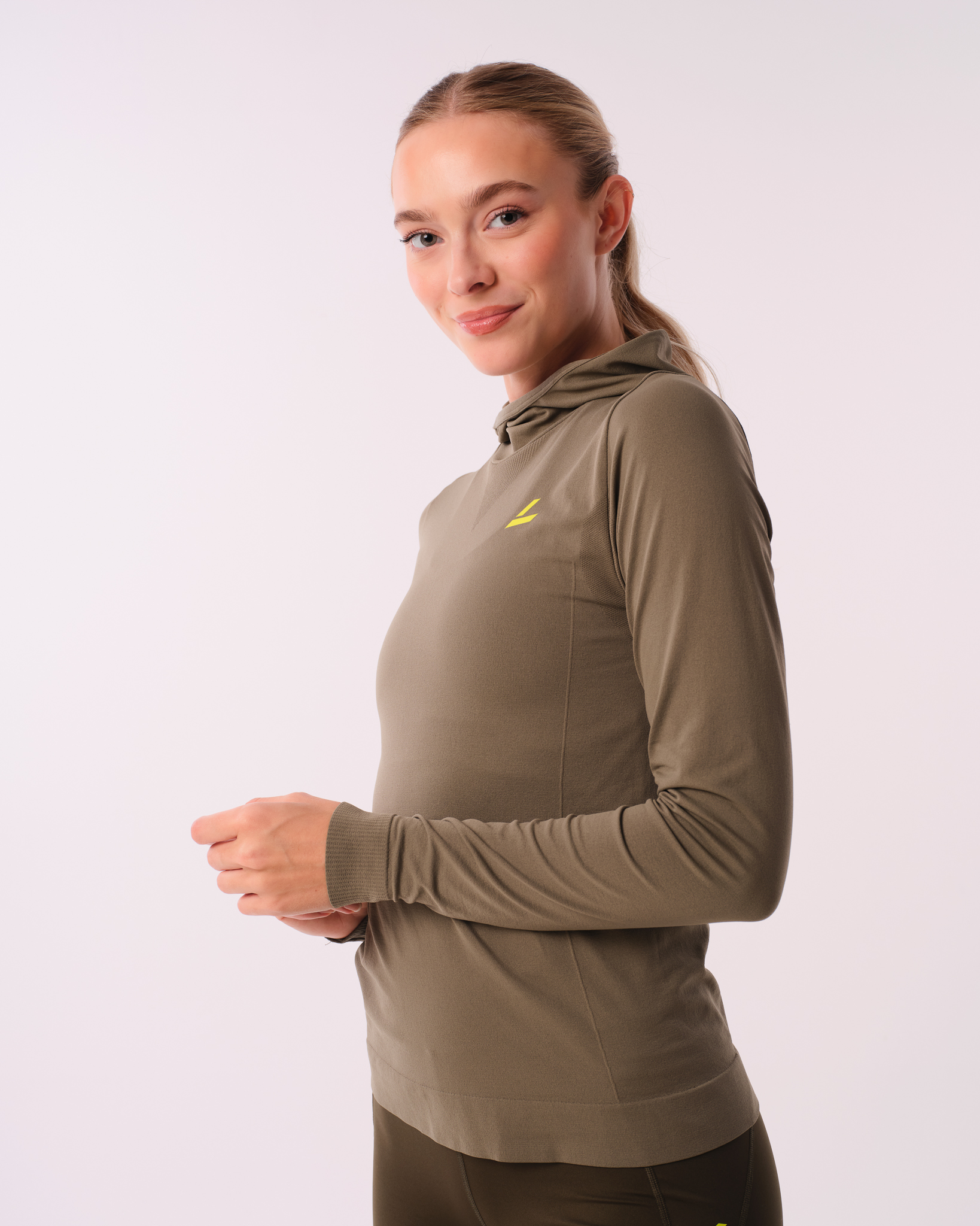LEVITY Trail Seamless Running Hood Dusty Olive
