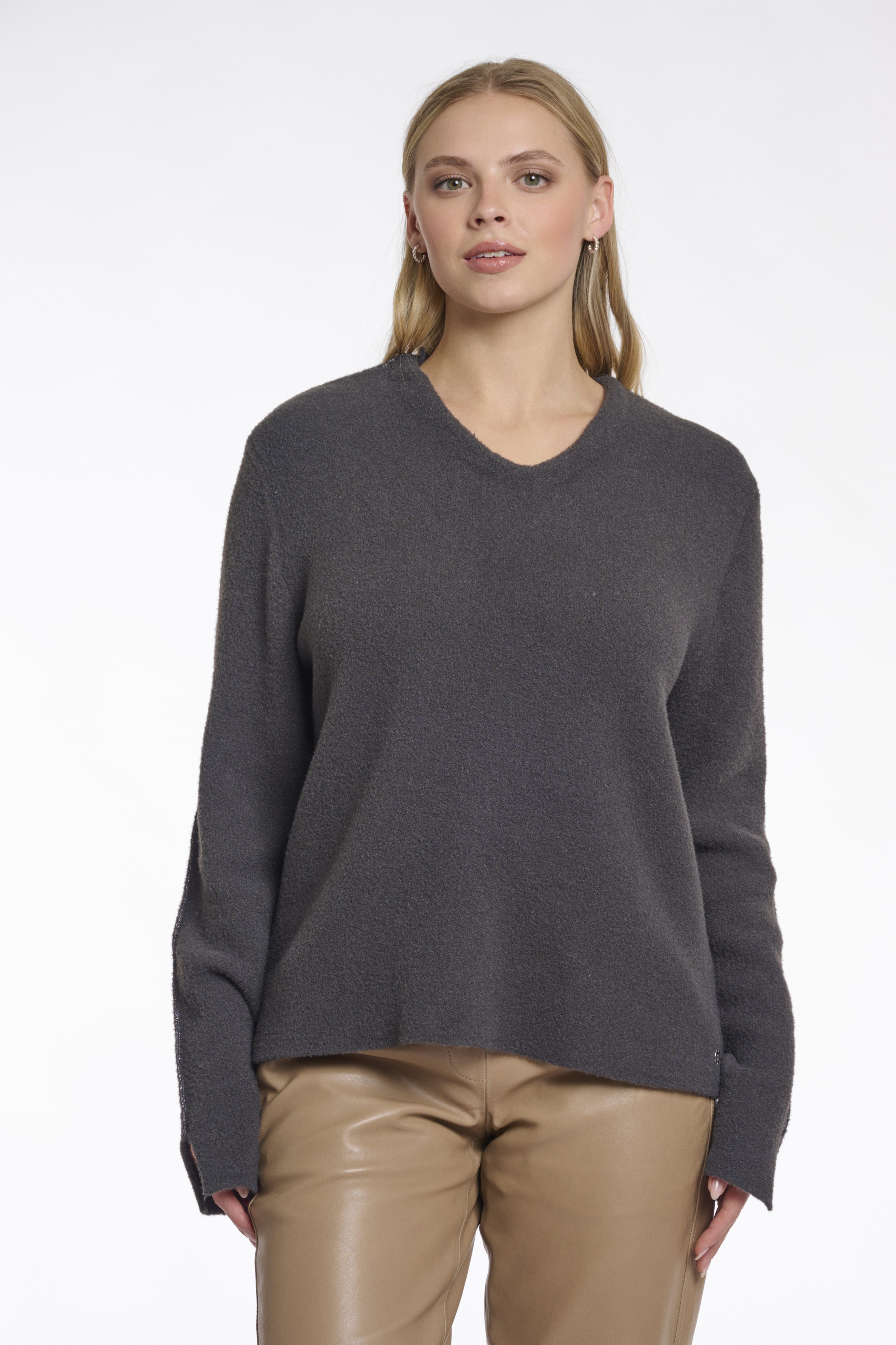 Rino & Pelle - Mijntje V-Neck Sweater - Deep Iron