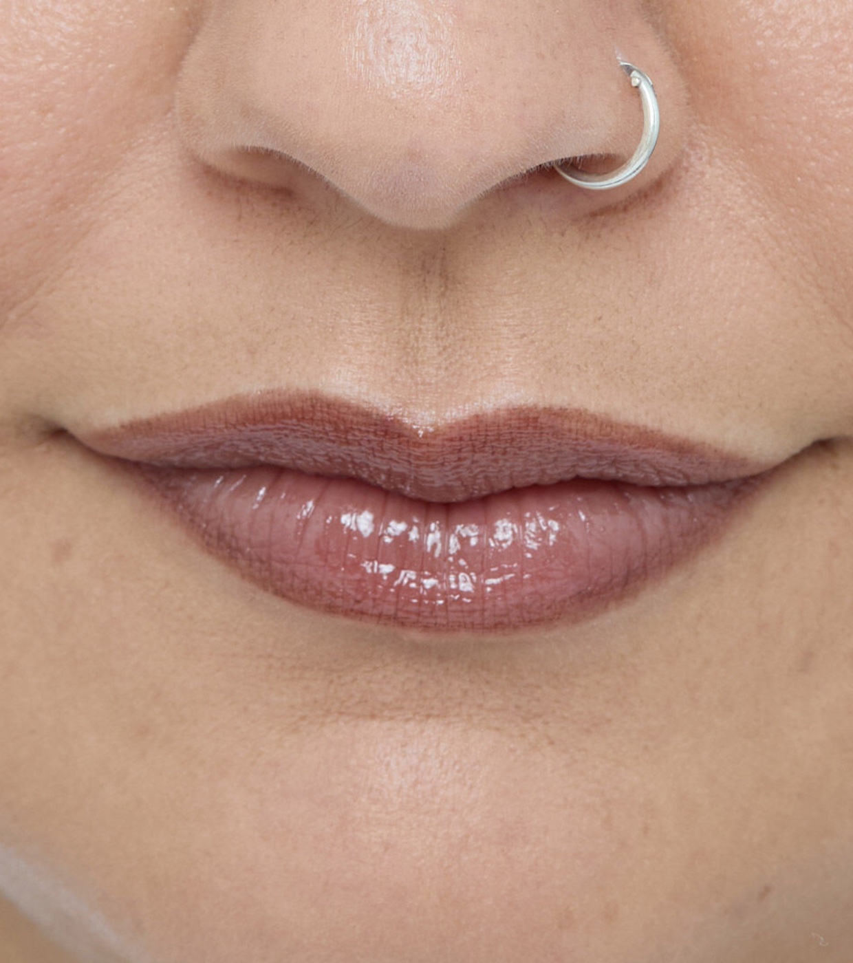 Revolution - Delineador labial Pout Liner - Espresso Cool Brown
