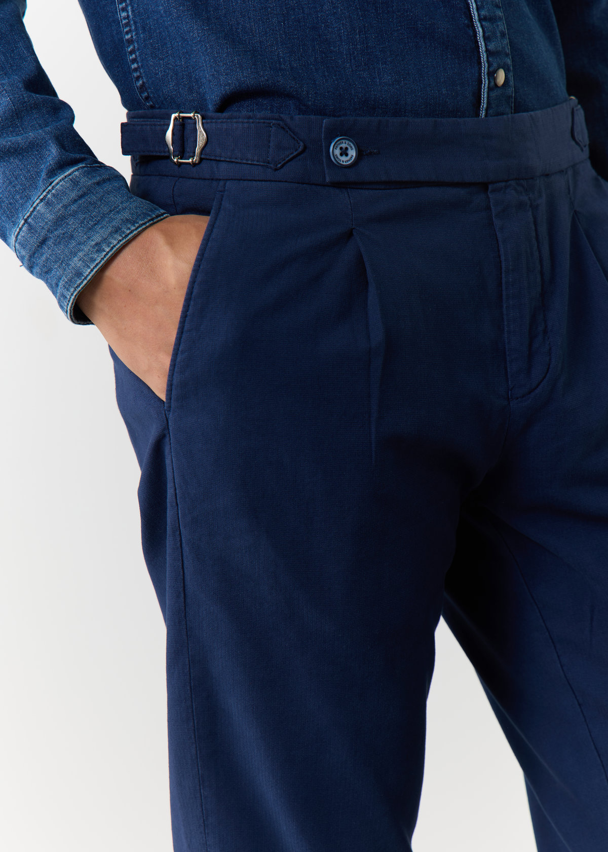 Chino slack skinny en coton stretch uni bleu jeans