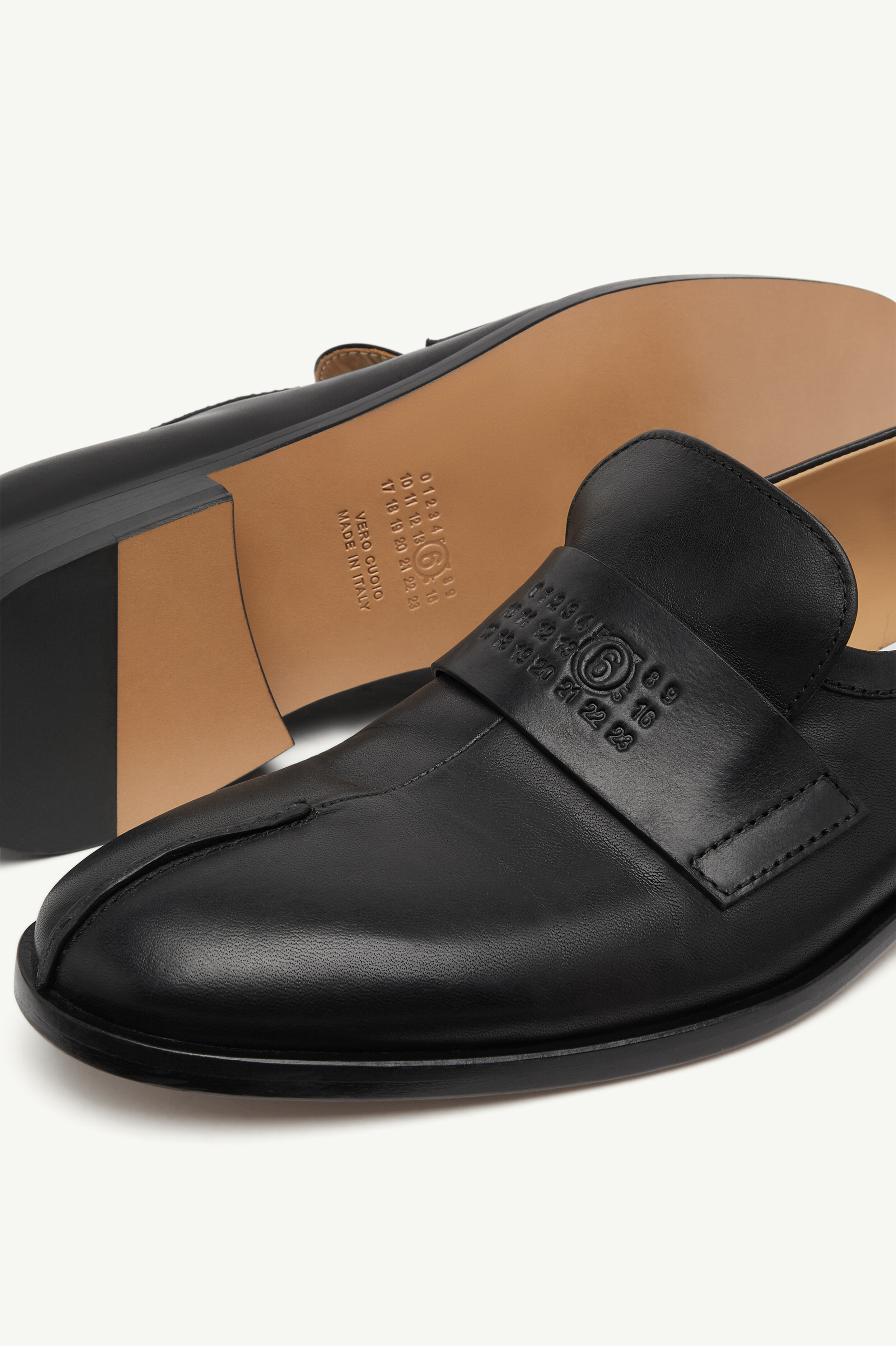 Moccasins New Classic Stitch en cuir pour femme | MM6 Noir