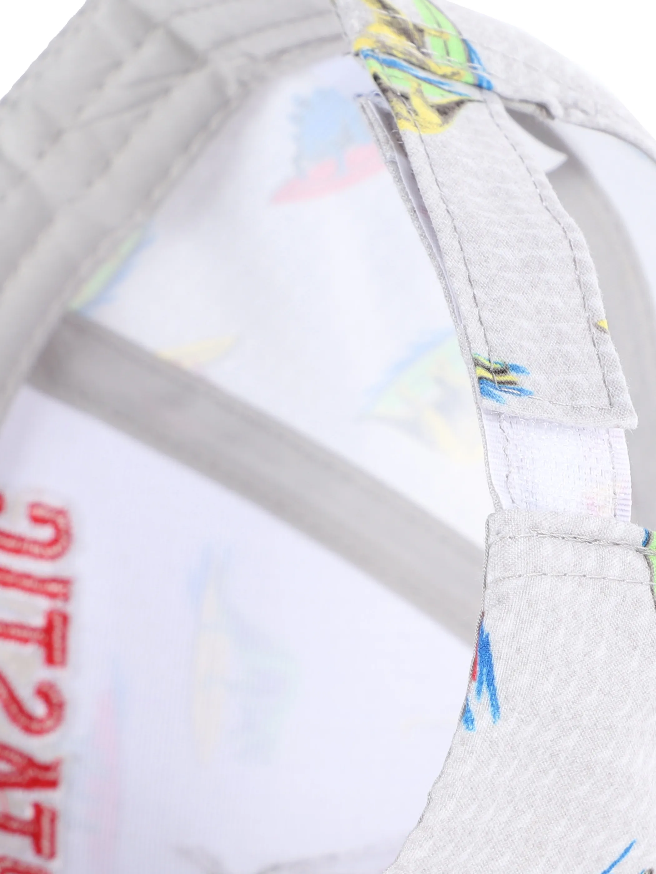 Jungen Cap mit Alloverprint Dino
