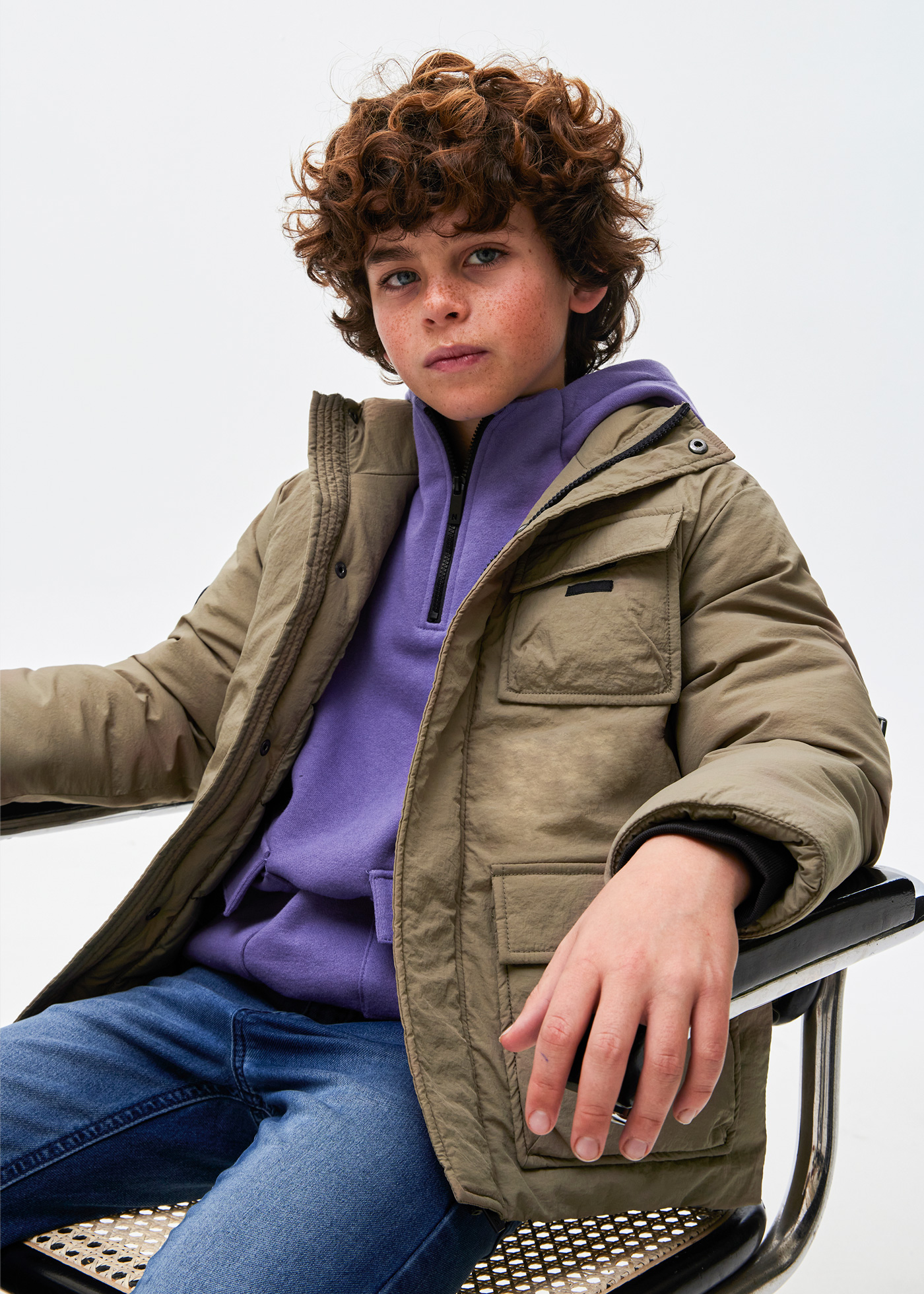 Jaqueta infantil com vários bolsos