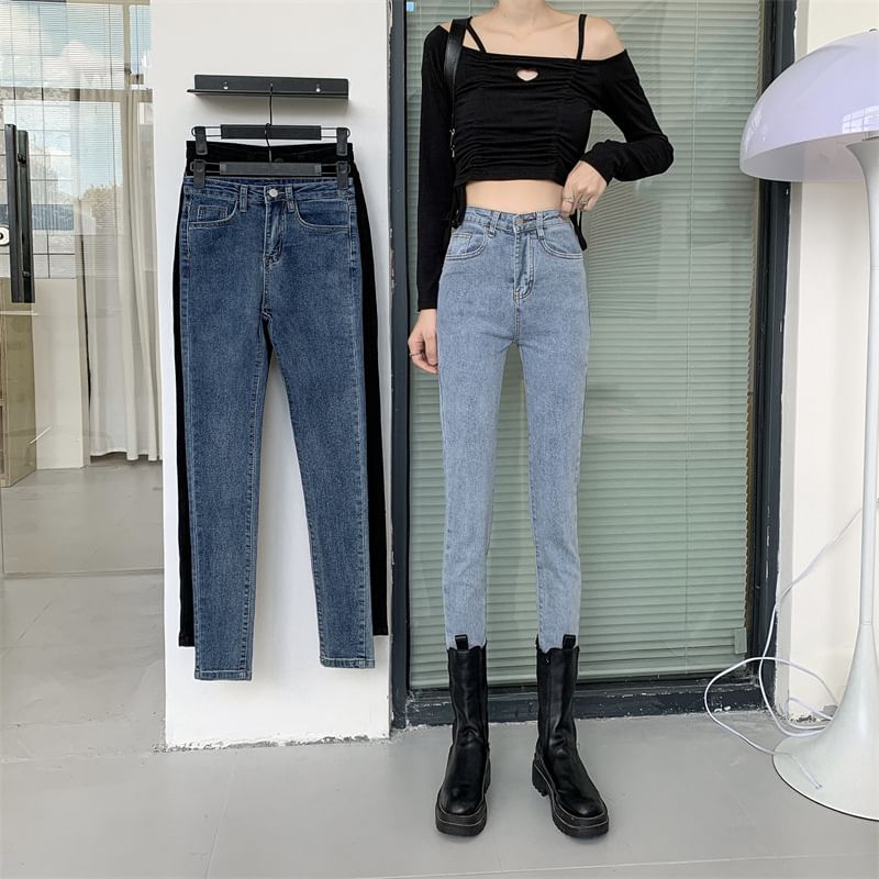 Frigga - Skinny jeans met hoge taille en wassing