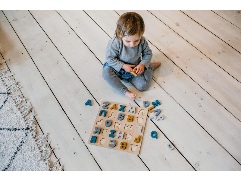 Kindsgut Holzpuzzle ABC-Puzzle Caspar Spielerisch das Alphabet kennenlernen