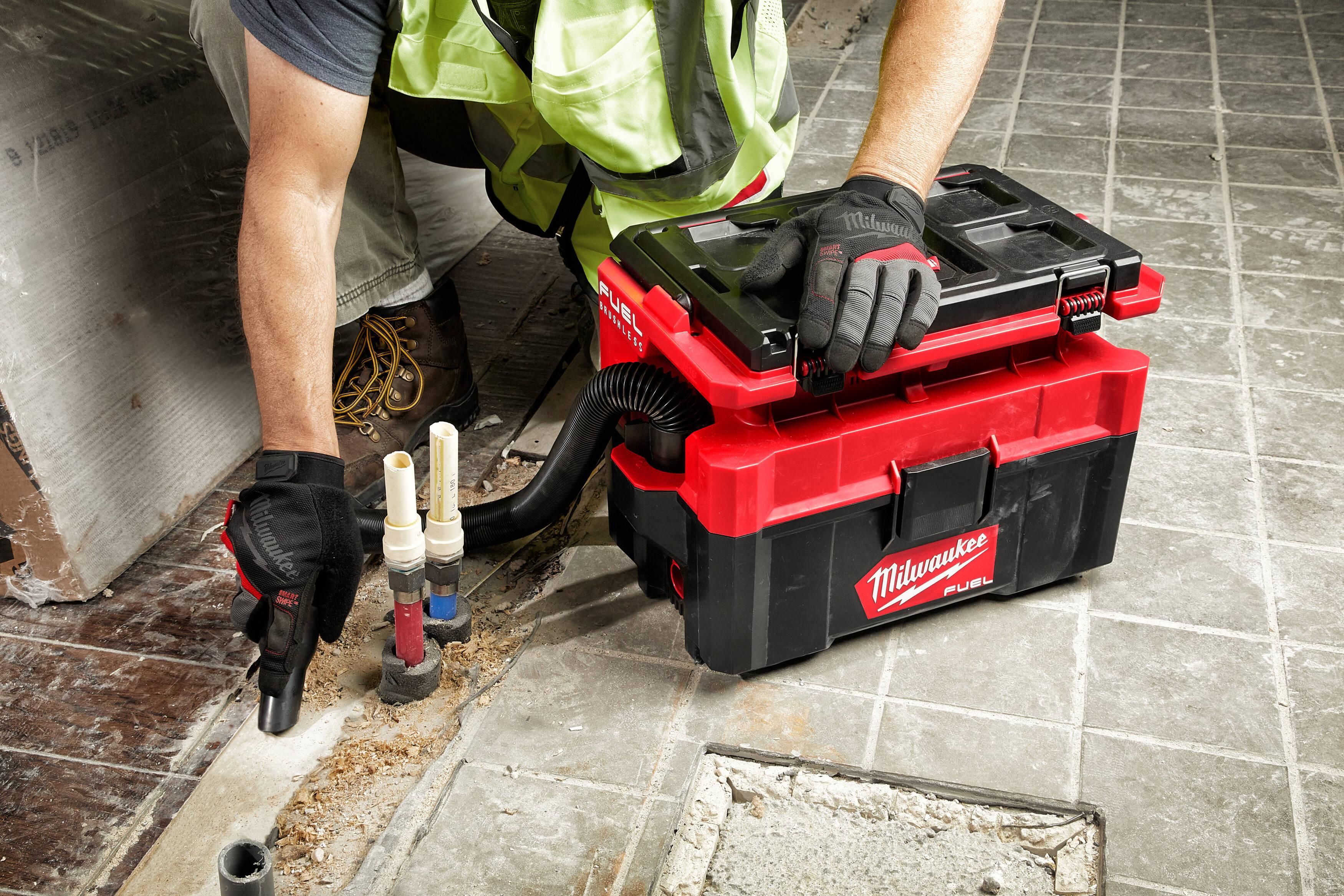 Milwaukee M18 FUEL™ FPOVCL-0 PACKOUT™ Nat/droogzuiger 18V Basic Body - 4933478187