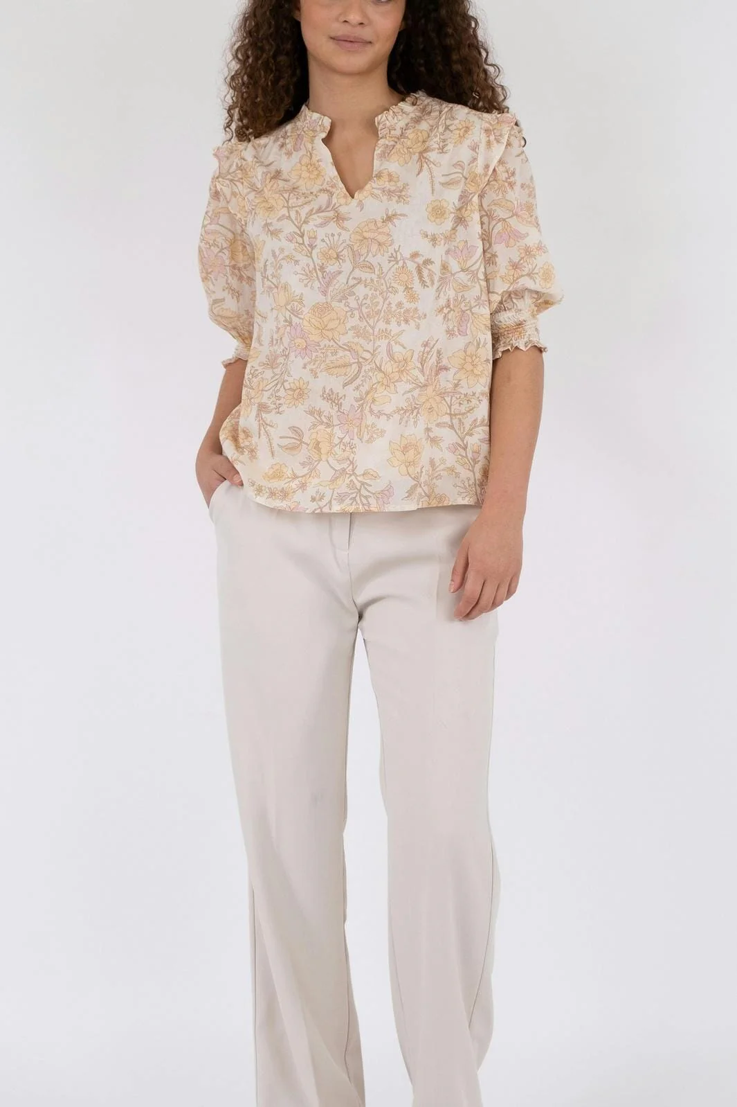Neo Noir Davina Rose Field Blouse dusty yellow