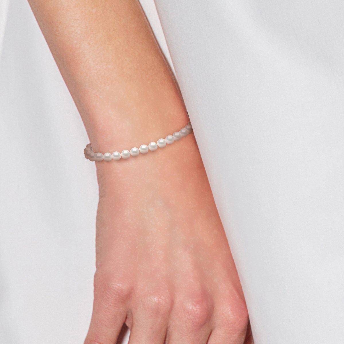 Bracelet Perles d'Eau Douce Rondes 4-5 mm Blanches Or Jaune 18 Carats