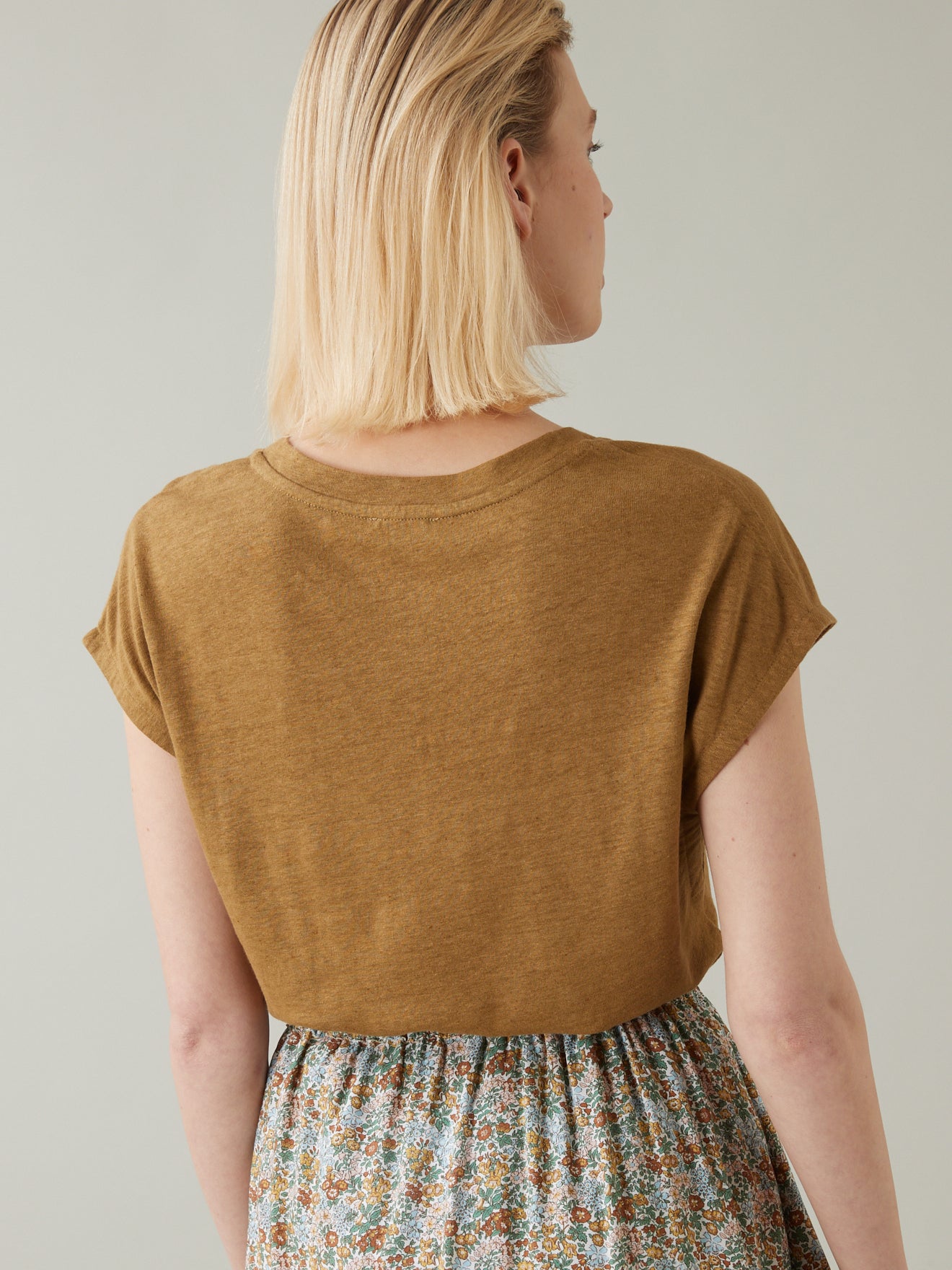 T-shirt col V femme viscose et lin