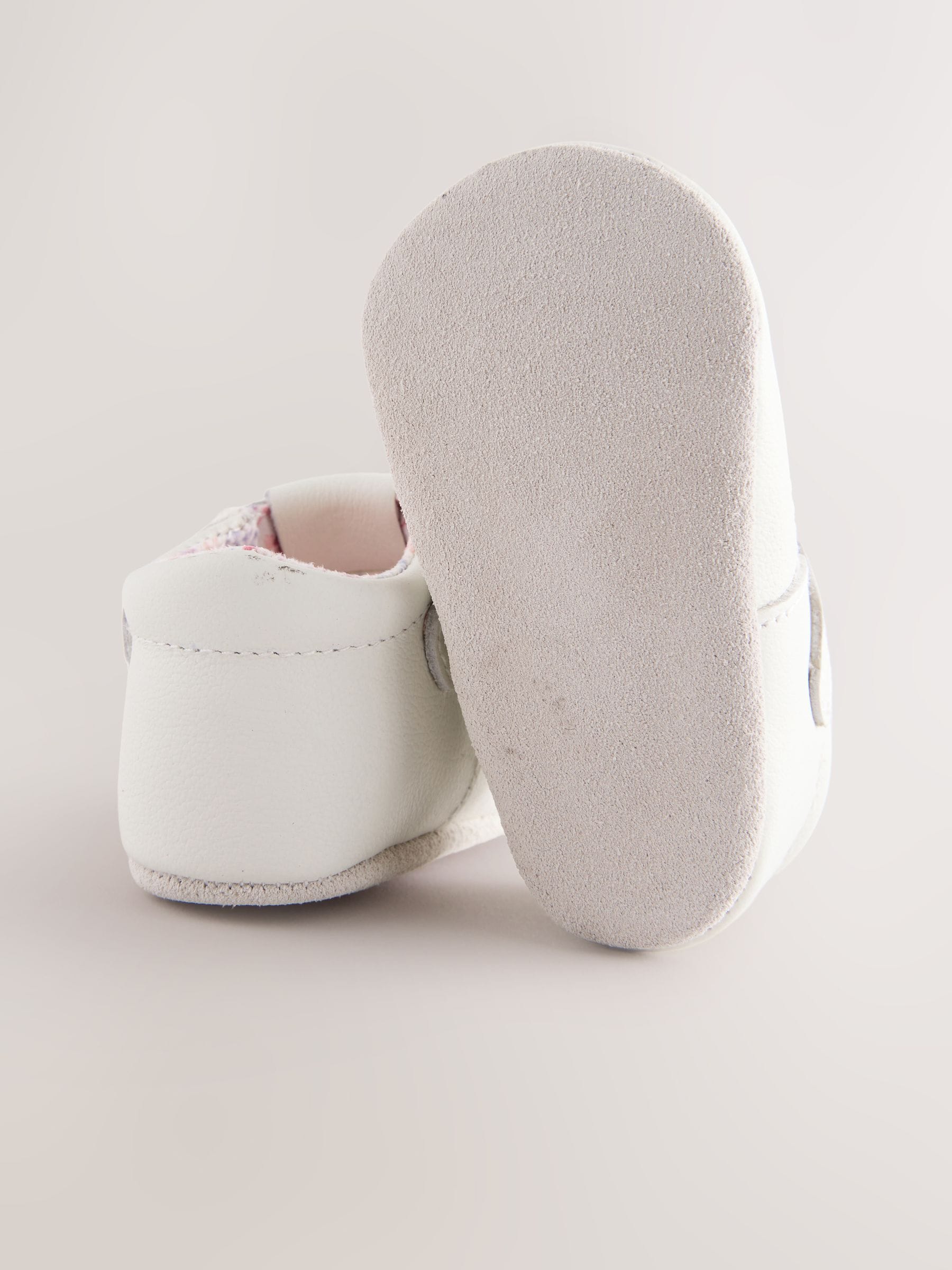 Wit - Leren babyschoen met T-bandje (0 - 24 mnd)