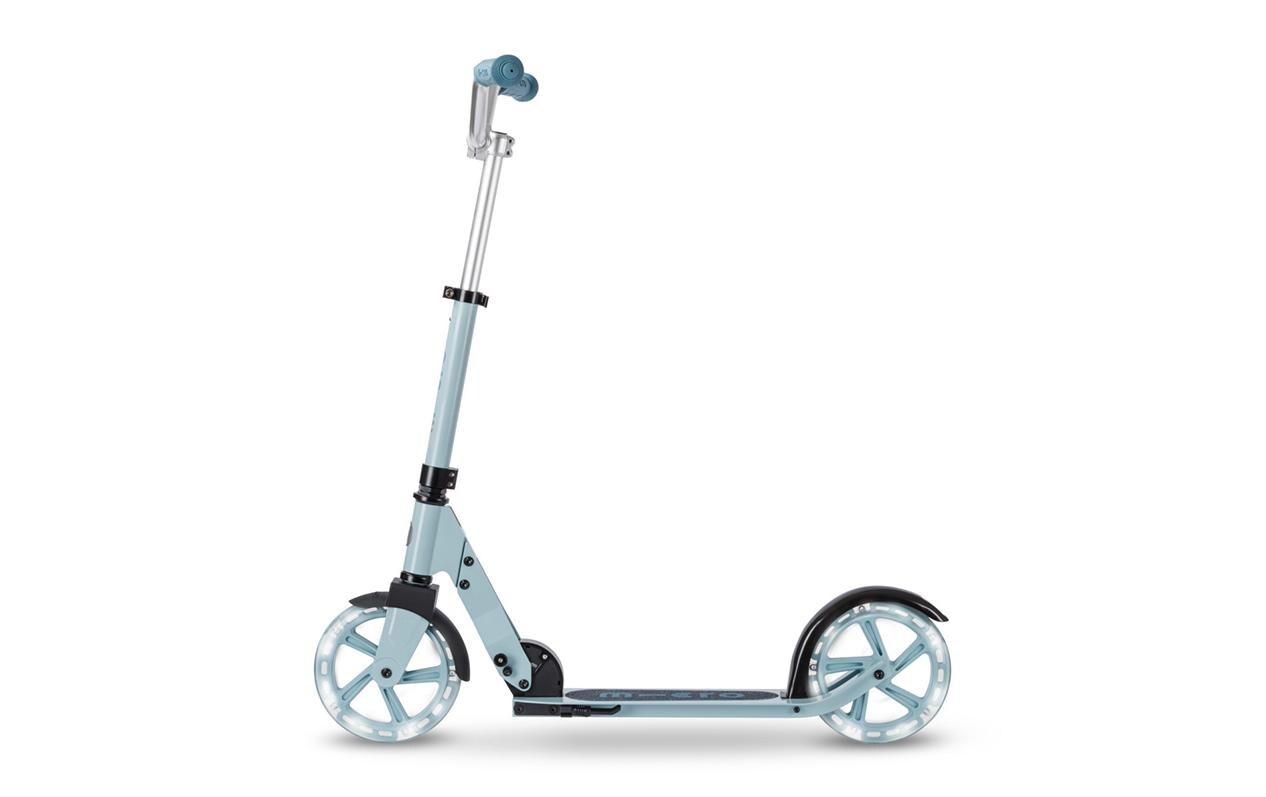 Micro Cruiser LED Frosty Blue<br>Scooter
