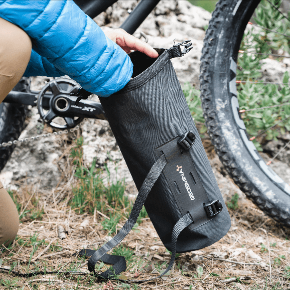 Geosmina Cargo Cage Fork Taske 5,5L