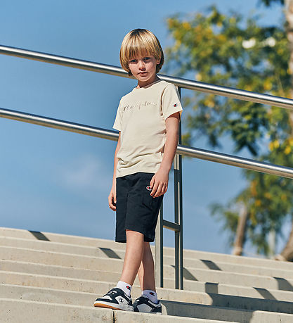Champion Shorts - Cargo - Schwarz