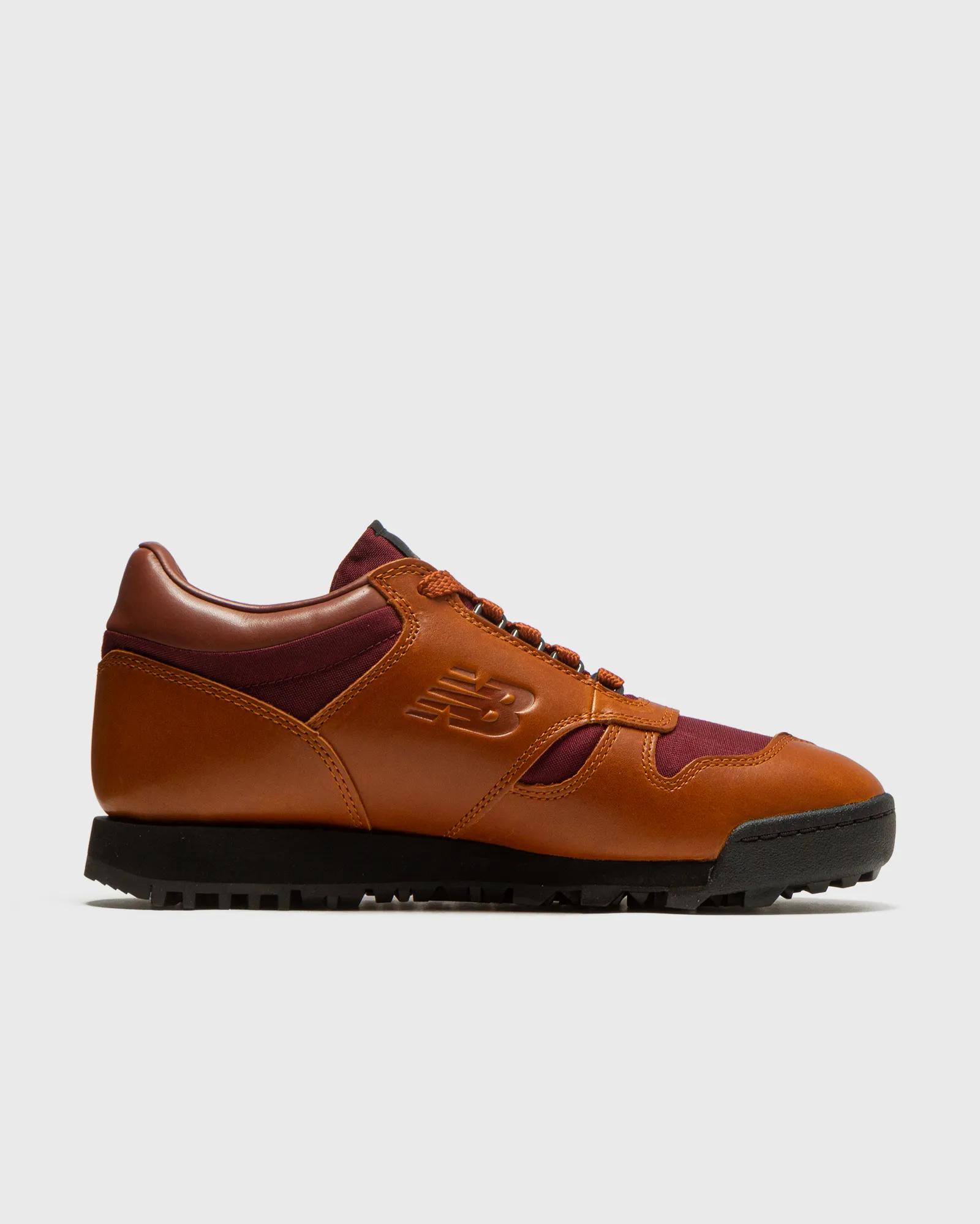 New Balance RAINIER LOW