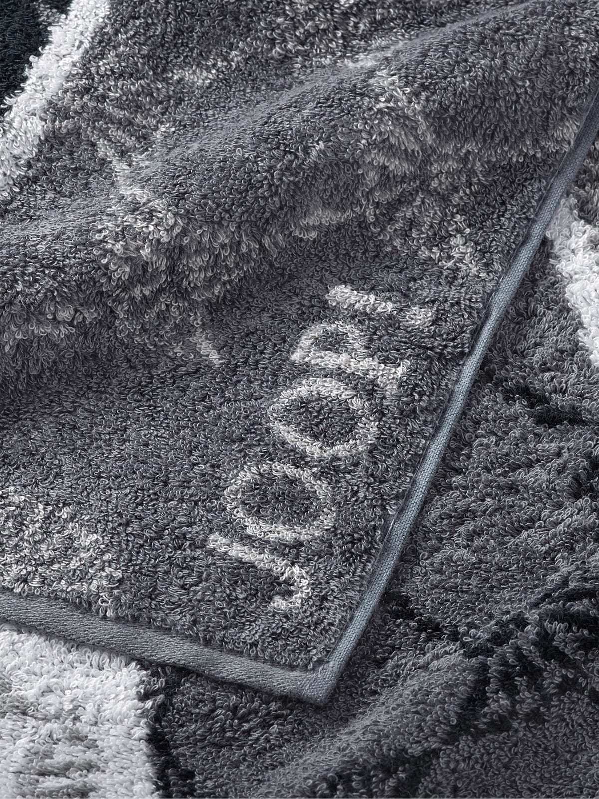 JOOP! Duschtuch CORNFLOWER STRIPES80 x 150 cm schwarz