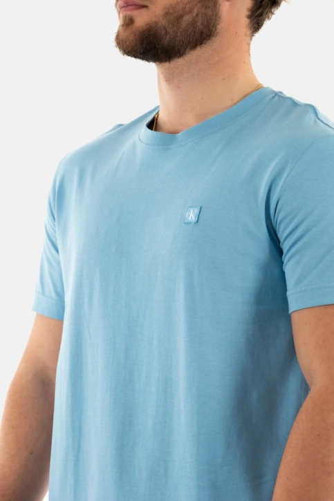 Tee shirt calvin klein jeans embro badge cez dusk blue