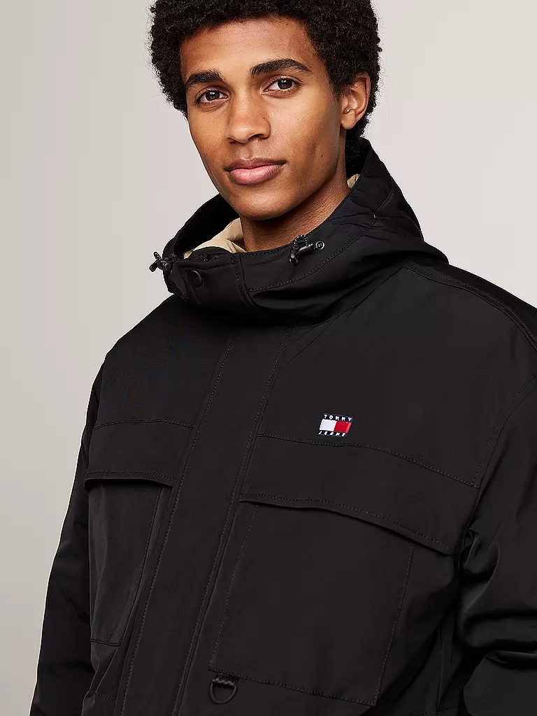 TOMMY JEANS Daunenjacke schwarz