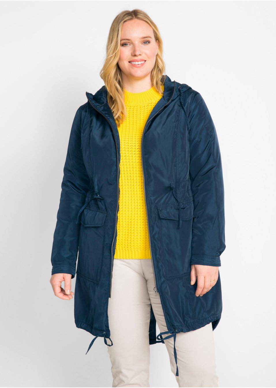 Manteau outdoor légèrement doublé avec cordon de serrage