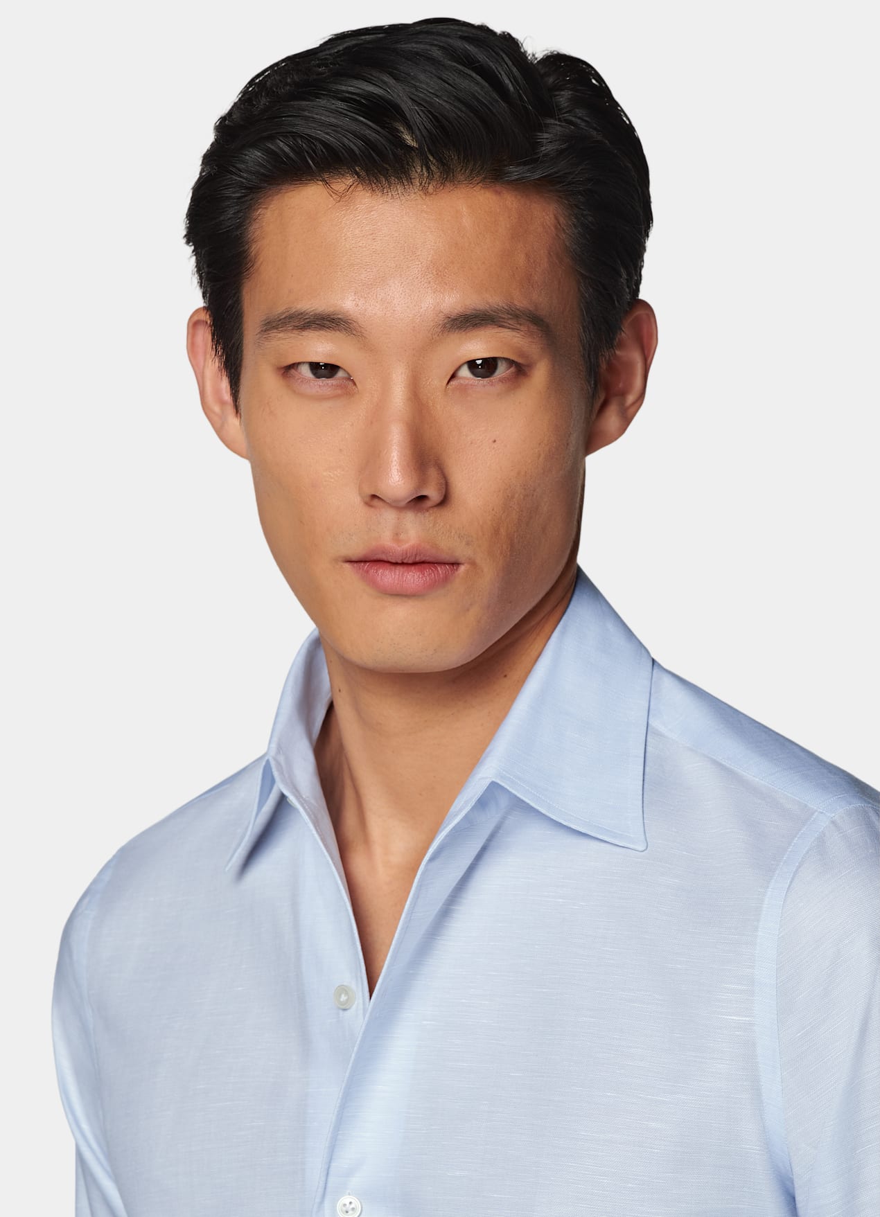 Chemise coupe ajustée avec col d'une seule pièce bleu clair