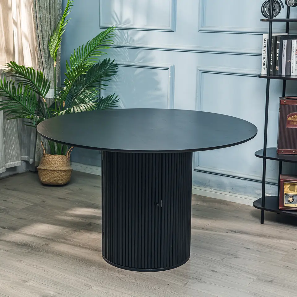 Eettafel voor 6 personen van massief grenen D120