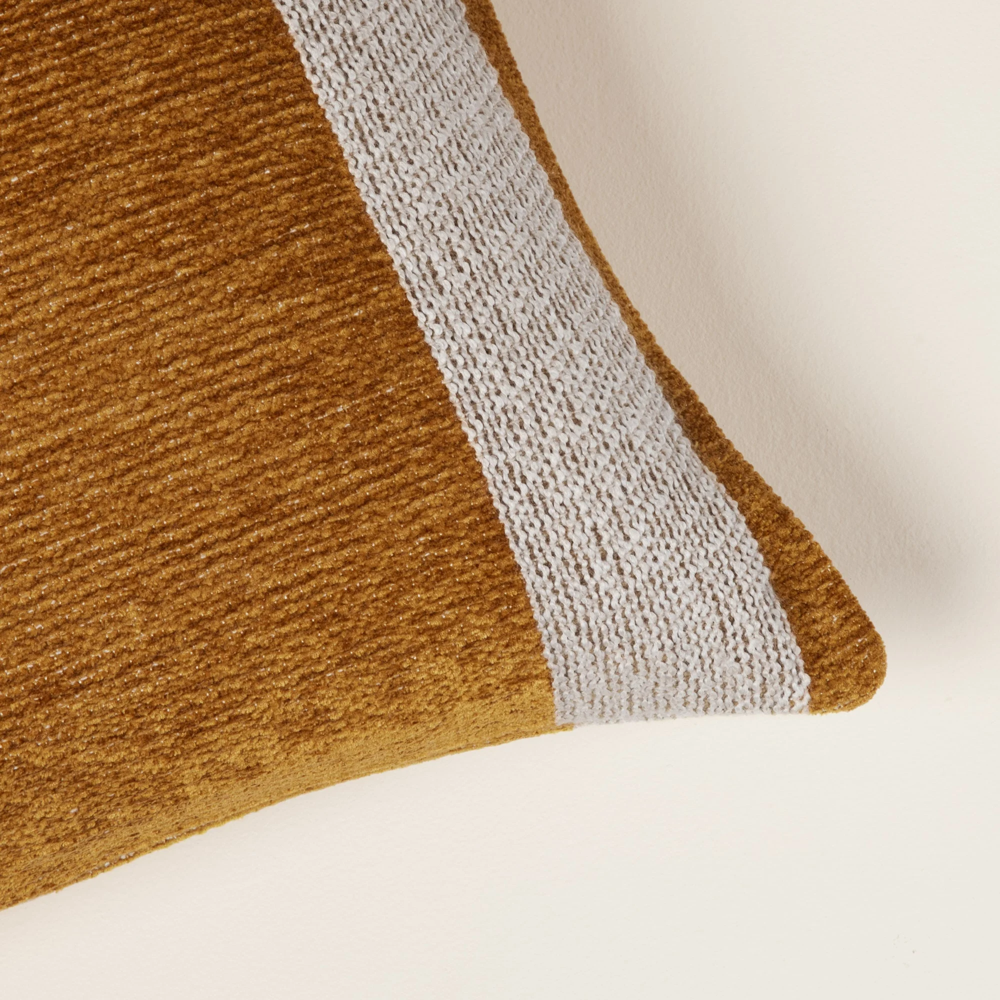 NILS - Housse de coussin | Jaune