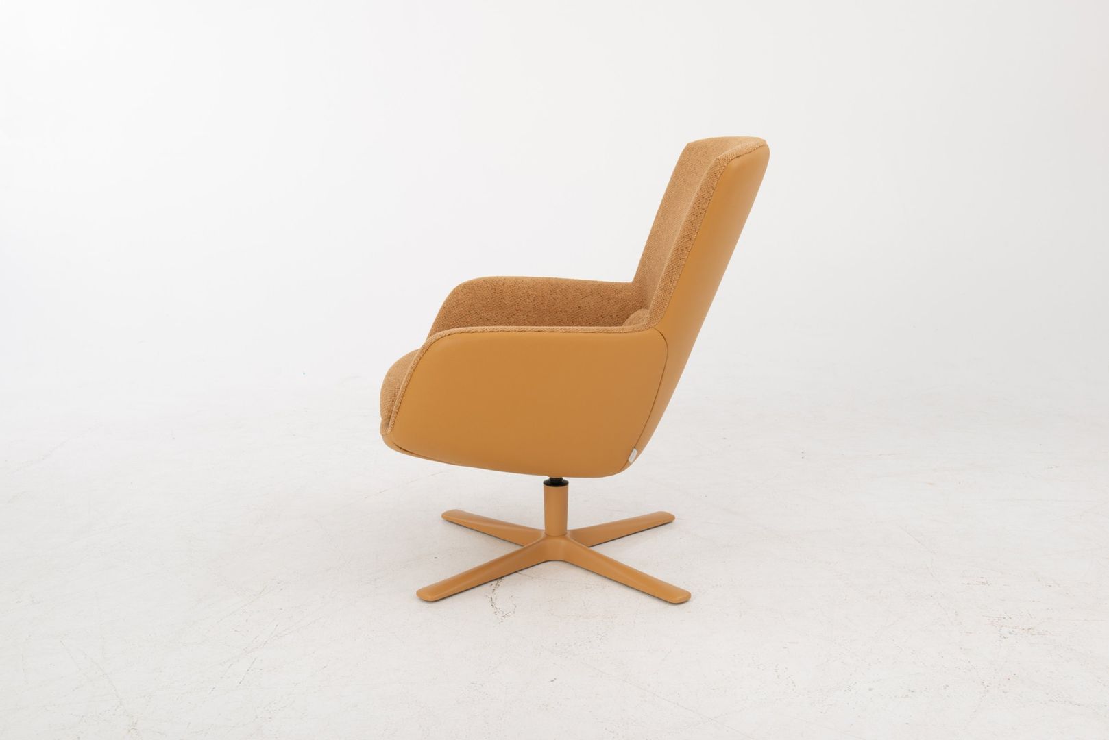 Bert Plantagie Aida Draaifauteuil