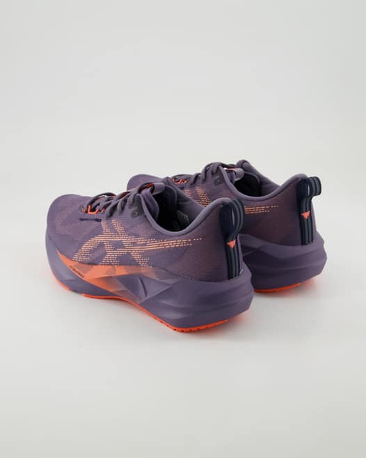 Asics Novablast 5 Sportschuhe in Lila