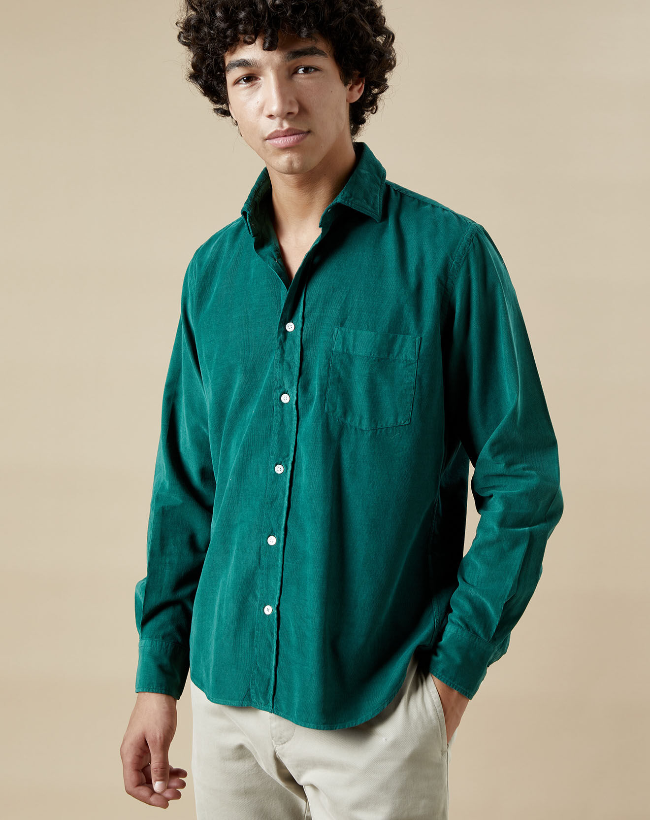 Hartford Chemise en Velours Milleraies regular Paul Pat verte