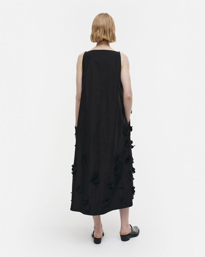 Marimekko JUHLISSA UNIKKO 099