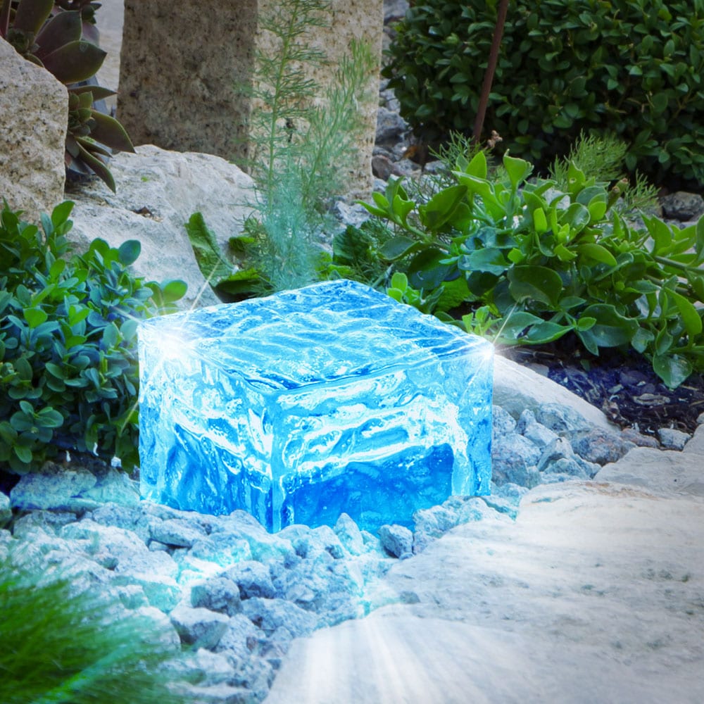 Farbwechsel Solarleuchte im Eiswürfel Design für den Garten