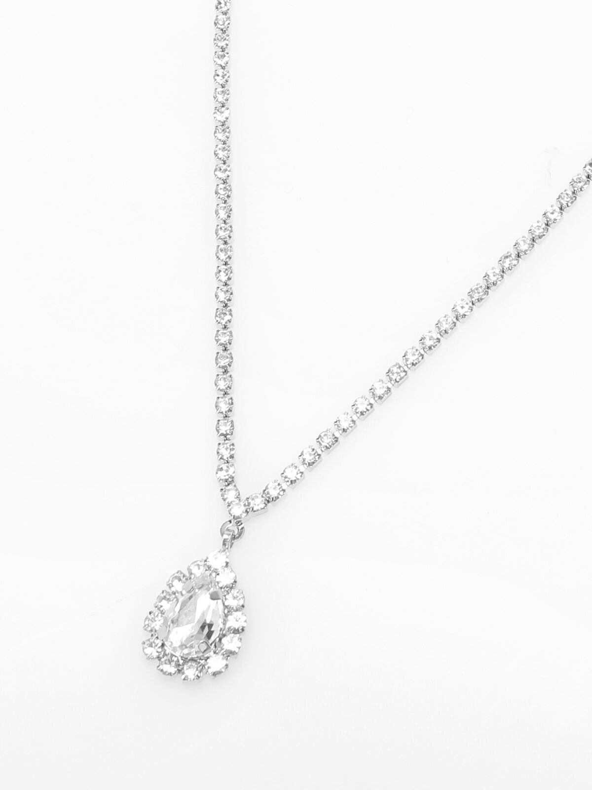 Parure collier et boucles à strass et pendentif goutte- Argenté