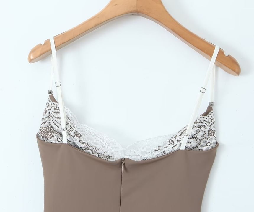 Yukis - Mini-bodyconjurk met spaghettibandjes en kantpaneel