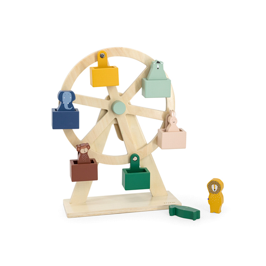 Grande roue en bois