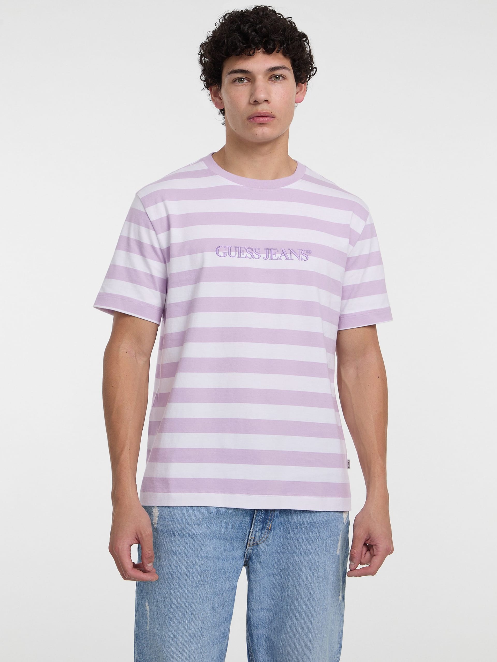 Camiseta com logo listrado