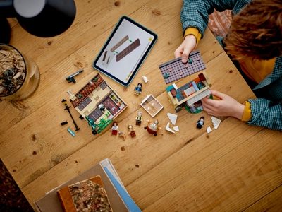 LEGO Ligusterlaan: bezoek van tante Margot (76451)