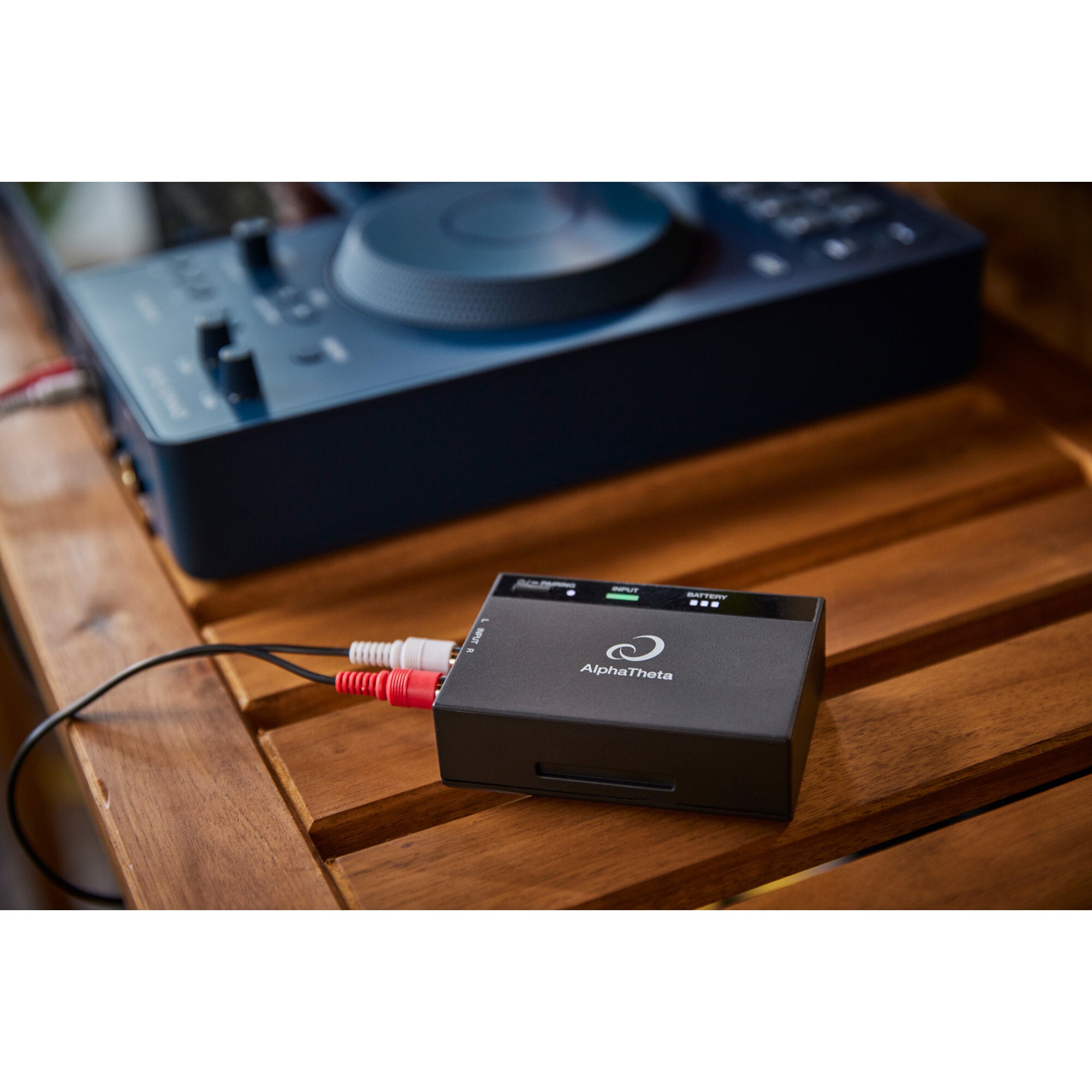AlphaTheta Omnis-Duo all-in-one mobiel DJ-systeem