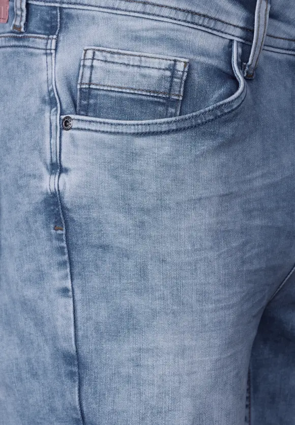 Slim Fit bleached Jeans - light blue wash