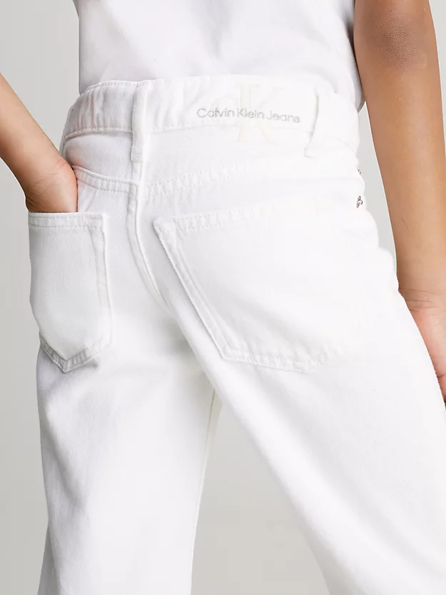 Calça jeans reta de cintura média
