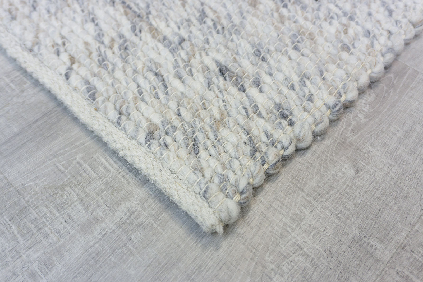 Dover teppe Lys natur ullfilt. 160x230 cm